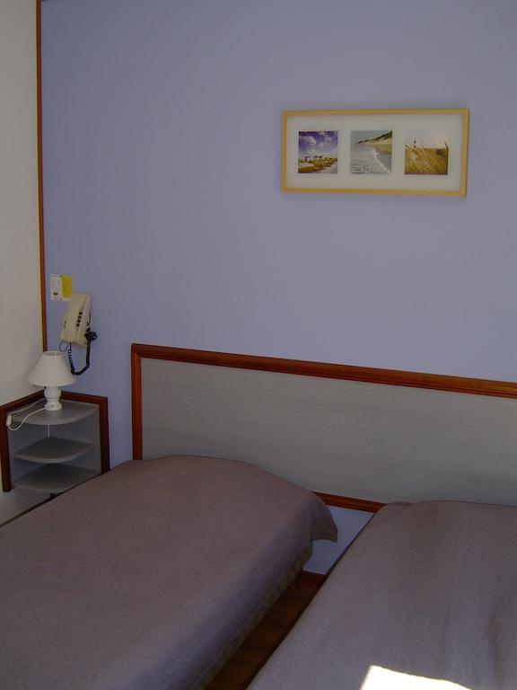 Le Magiot Hotel Montliot-et-Courcelles Phòng bức ảnh