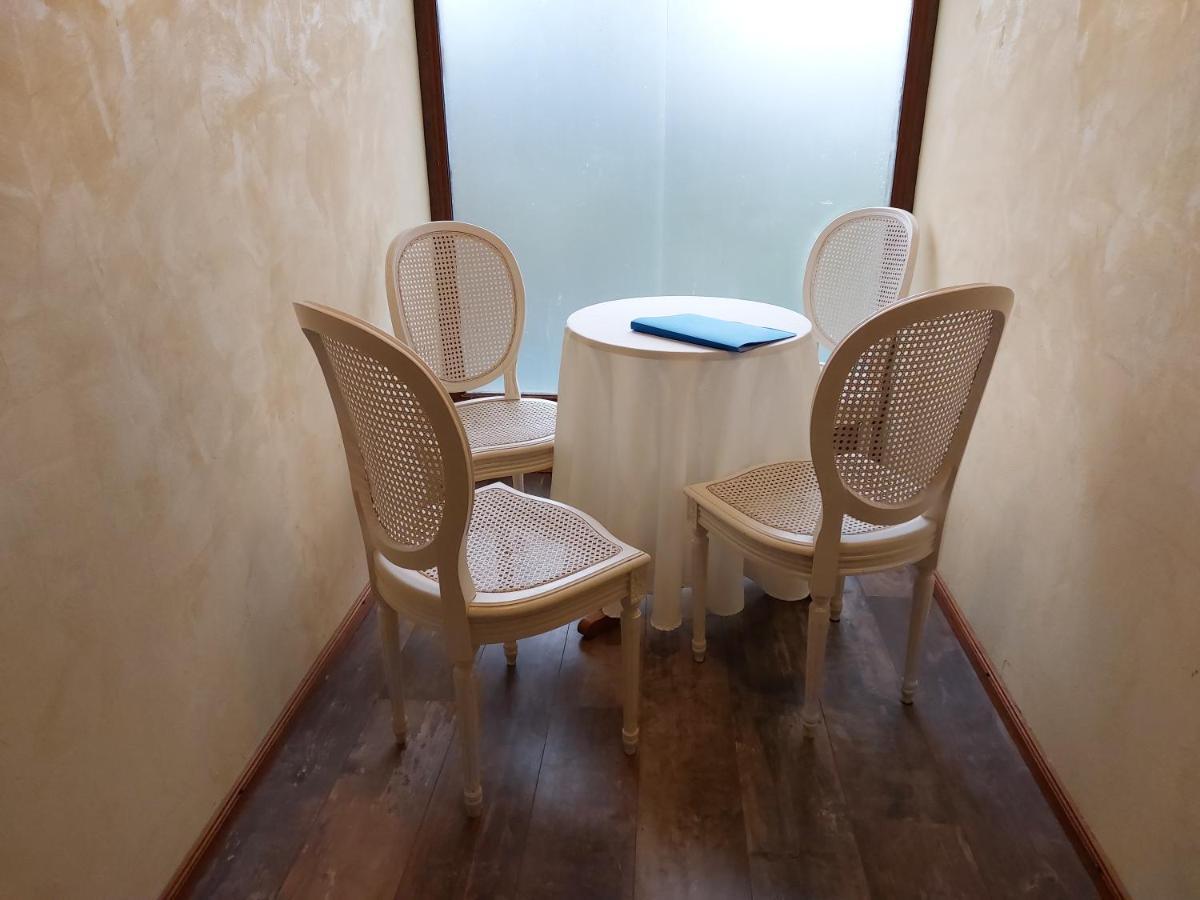 Le Magiot Hotel Montliot-et-Courcelles Ngoại thất bức ảnh