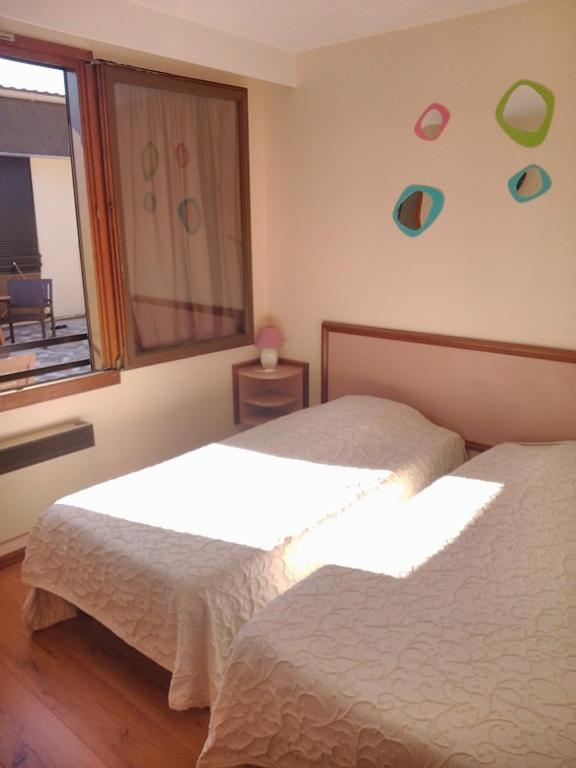 Le Magiot Hotel Montliot-et-Courcelles Ngoại thất bức ảnh