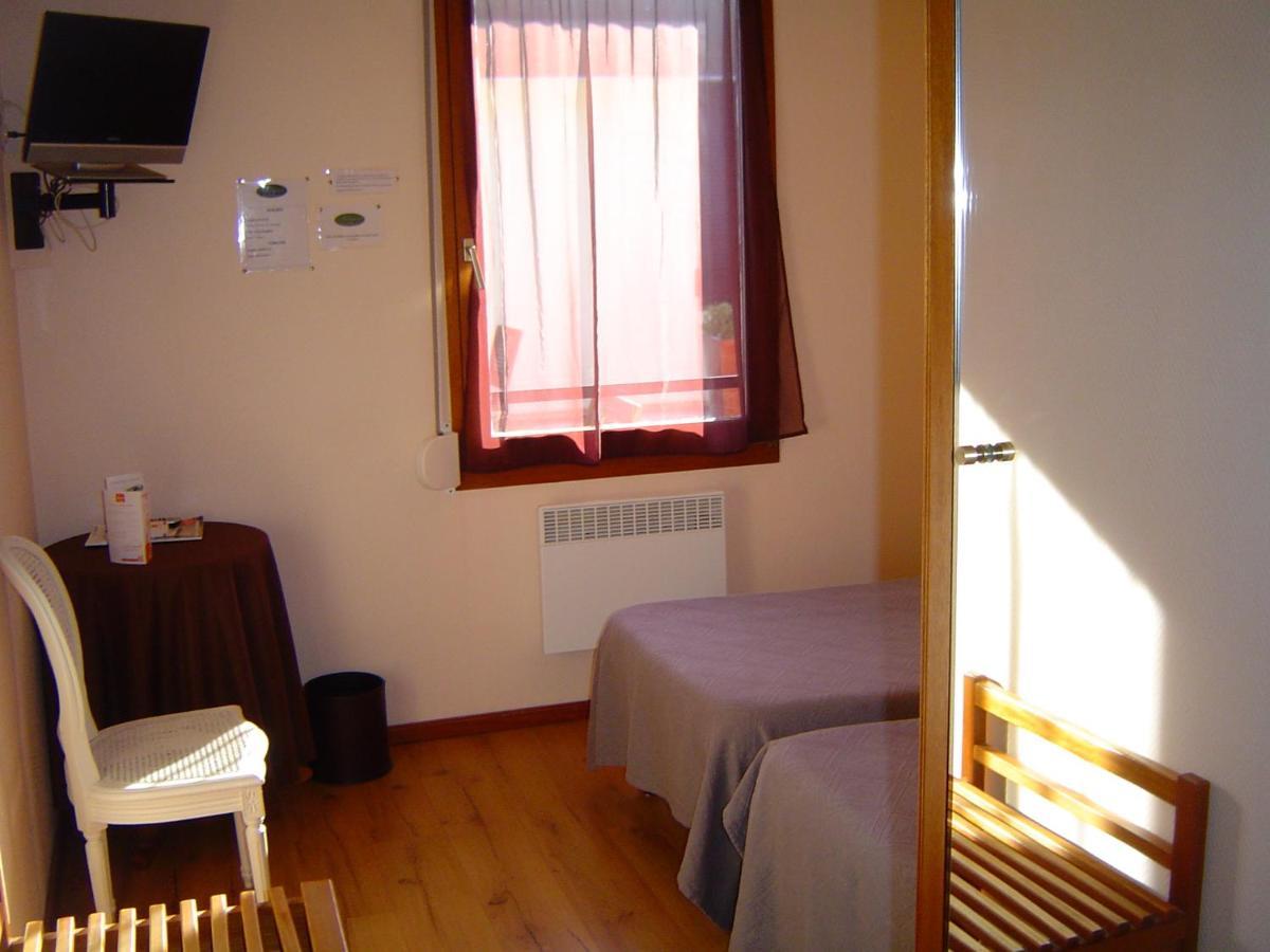 Le Magiot Hotel Montliot-et-Courcelles Ngoại thất bức ảnh
