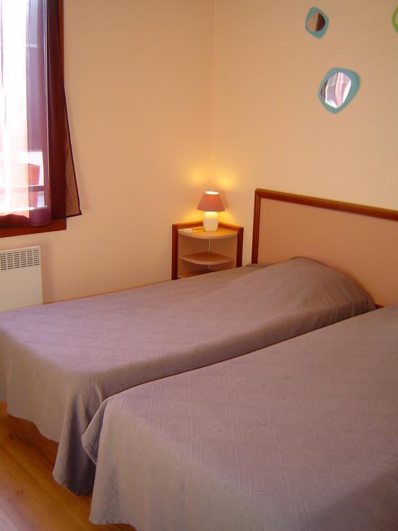 Le Magiot Hotel Montliot-et-Courcelles Phòng bức ảnh