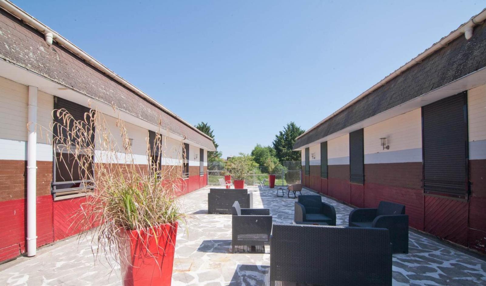 Le Magiot Hotel Montliot-et-Courcelles Ngoại thất bức ảnh